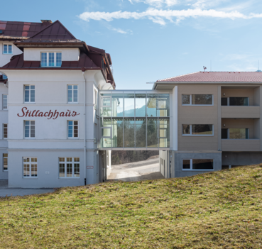 Der gläserne Verbindungssteg