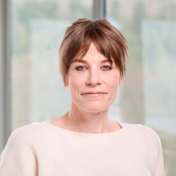  Julia Völker (Leitung Marketing & Kommunikation )