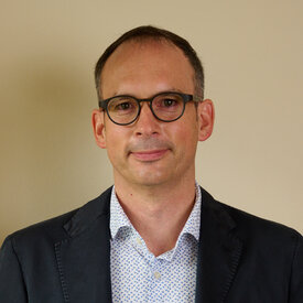 Dr. med. Colin Markus Schmidt (Chefarzt / Leitung der Psychosomatischen Schmerzmedizin )