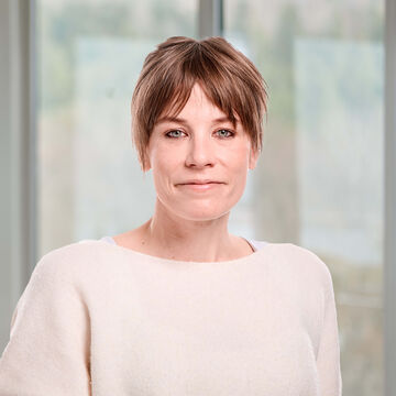  Julia Völker (Leitung Marketing & Kommunikation )