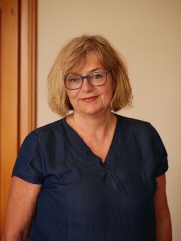  Anna-Elisabeth Körper-Oberhofer (Pflegefachkraft)