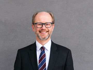 Dr. med. Alexander Jatzko (Chefarzt / Klinikdirektor)