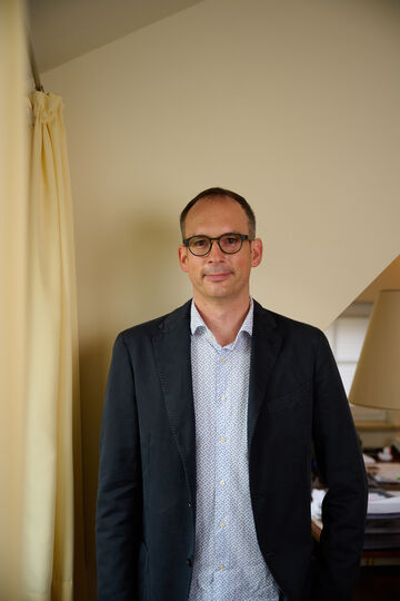 Dr. med. Colin Markus Schmidt (Chefarzt / Leitung der Psychosomatischen Schmerzmedizin )
